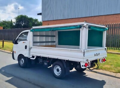 KIA K2700 with a curtain load body Roamer Rand