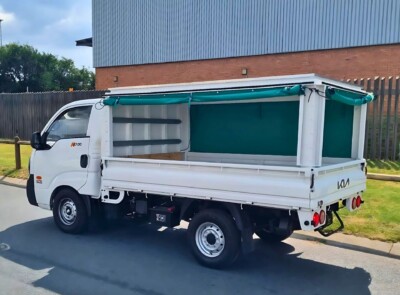 KIA K2700 with a curtain load body Roamer Rand